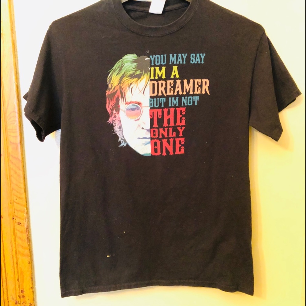 John Lennon T-shirt‎